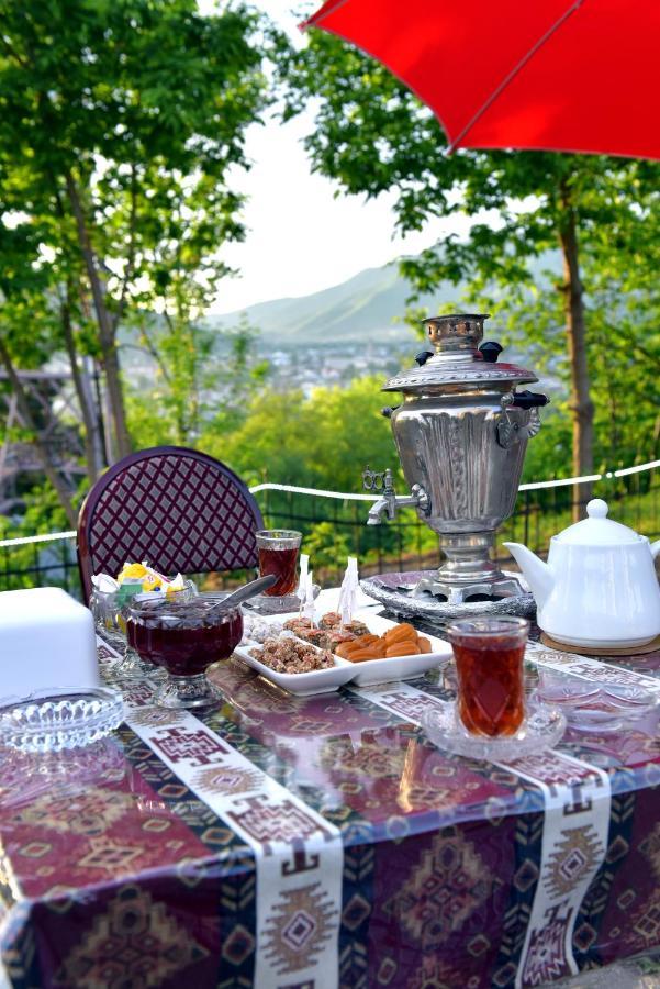Ansera 55 Hotel Sheki Exterior photo